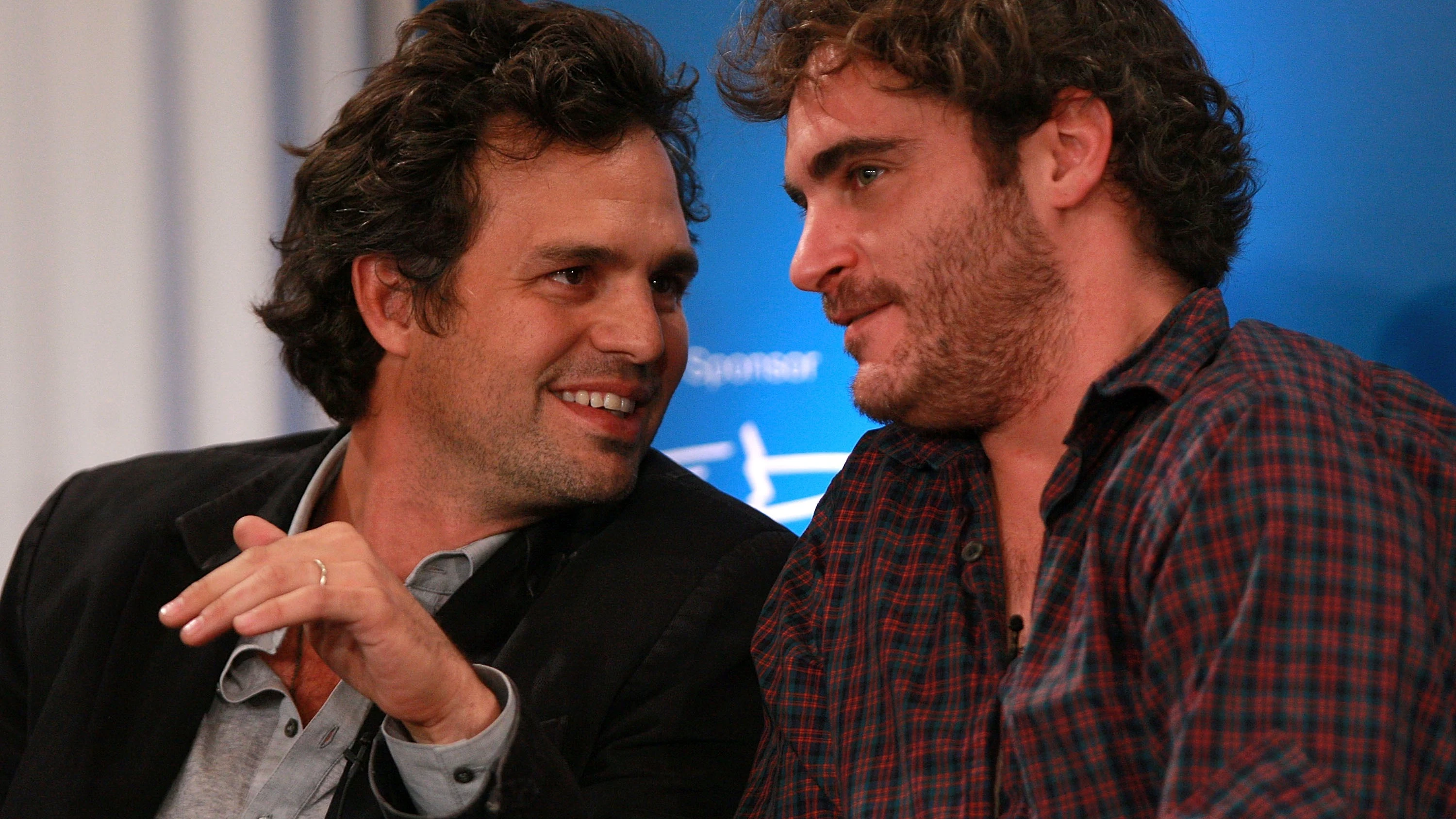 Mark Ruffalo y Joaquin Phoenix Mark Ruffalo y Joaquin Phoenix