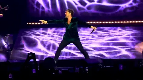 David Bisbal cierra un año de éxitos acompañado de su apoyo más incondicional: su mujer Rosana Zanetti David Bisbal cierra un año de éxitos acompañado de su apoyo más incondicional: su mujer Rosana Zanetti