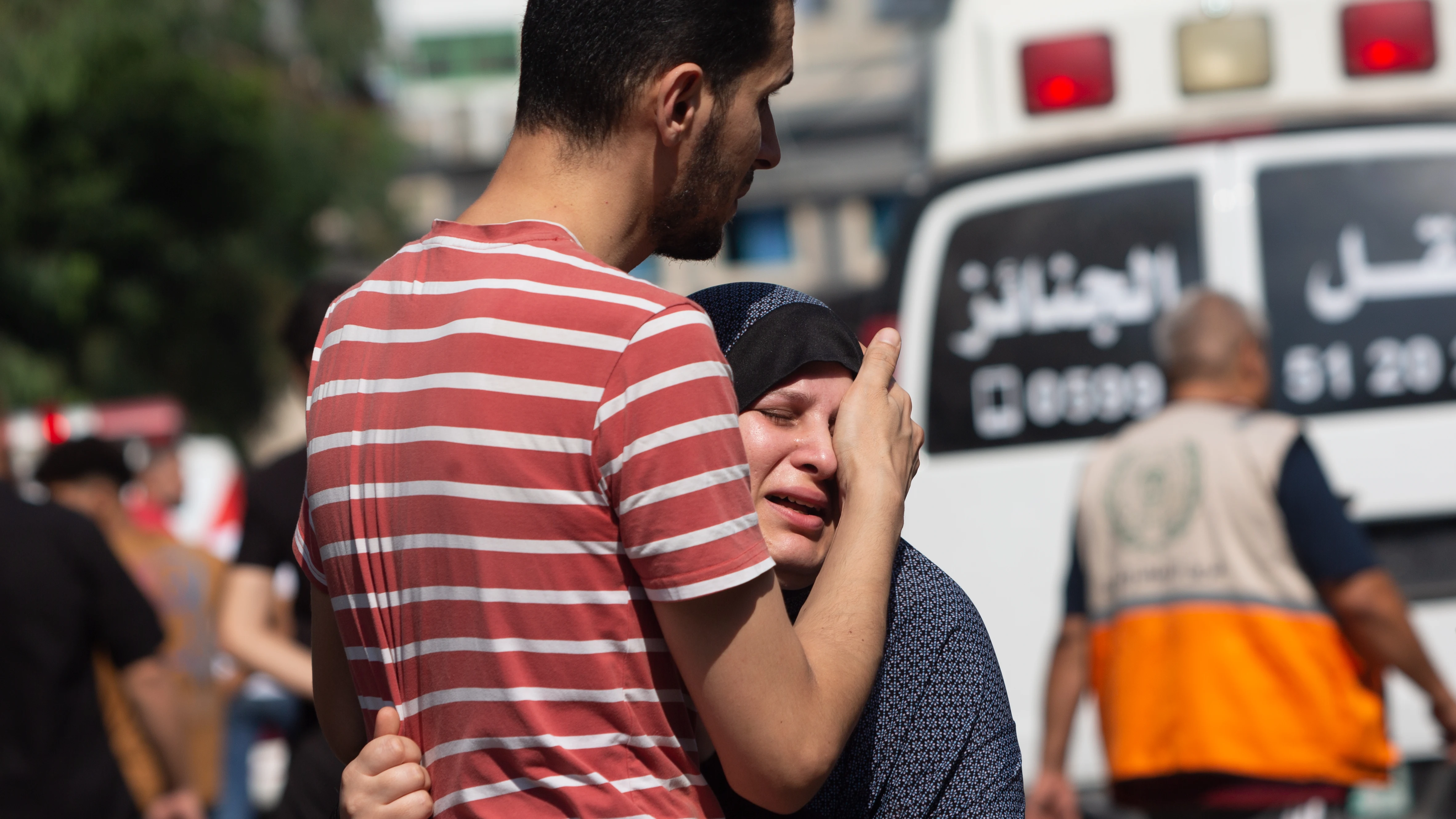 Una mujer llora en la Franja de Gaza Una mujer llora en la Franja de Gaza