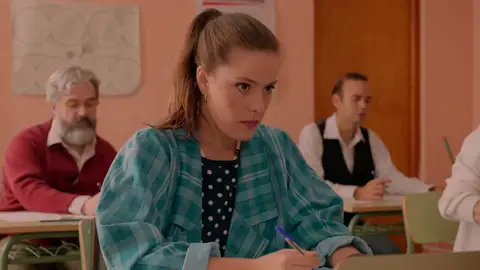 El inesperado gesto de Gala hacia Manolita antes de partir a Corfú: "Seguro que te llevas una sorpresa" El inesperado gesto de Gala hacia Manolita antes de partir a Corfú: "Seguro que te llevas una sorpresa"