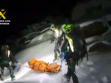 Muere un alpinista al sufrir una caída desde 70 metros en Granada