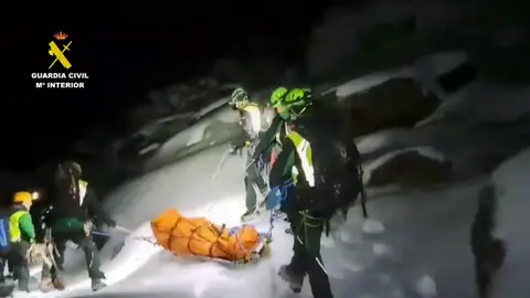 Muere un alpinista al sufrir una caída desde 70 metros en Granada