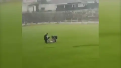 Rayo mortal en un campo de fútbol de Brasil Rayo mortal en un campo de fútbol de Brasil