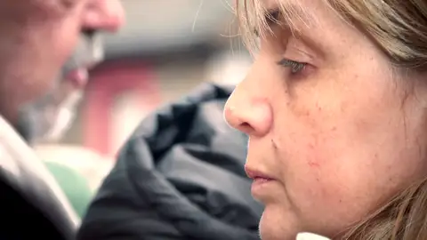 El pueblo de La Magdalena, unido para echar al párroco: "No nos ha dejado despedirnos de mi hijo como queríamos" El pueblo de La Magdalena, unido para echar al párroco: "No nos ha dejado despedirnos de mi hijo como queríamos"