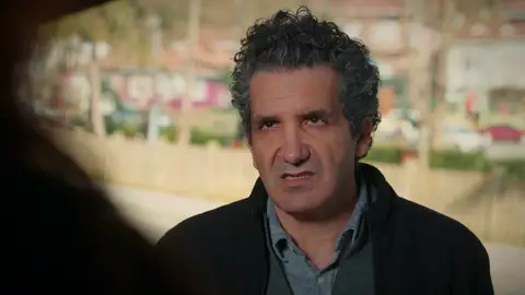 Orhan, desesperado, acepta la propuesta de Gönül: “Lo haré por mi familia” Orhan, desesperado, acepta la propuesta de Gönül: “Lo haré por mi familia”