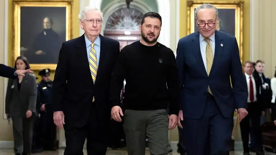 Zelenski a su entrada en el Capitolio de EEUU este martes. Zelenski a su entrada en el Capitolio de EEUU este martes.