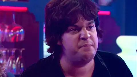 Pelea en el King's: Rafa estalla contra Alicia por la detención de Carlos y pone en peligro los planes de Sofía Pelea en el King's: Rafa estalla contra Alicia por la detención de Carlos y pone en peligro los planes de Sofía