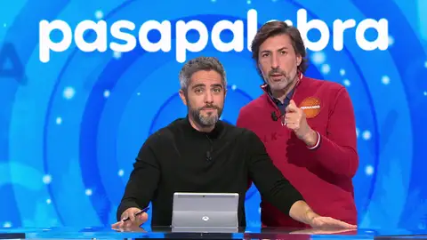 El insólito motivo por el que Fernando Ramos interrumpe a Roberto Leal en Pasapalabra El insólito motivo por el que Fernando Ramos interrumpe a Roberto Leal en Pasapalabra