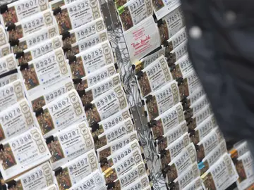 Varios décimos de la administración de lotería Doña Manolita Varios décimos de la administración de lotería Doña Manolita