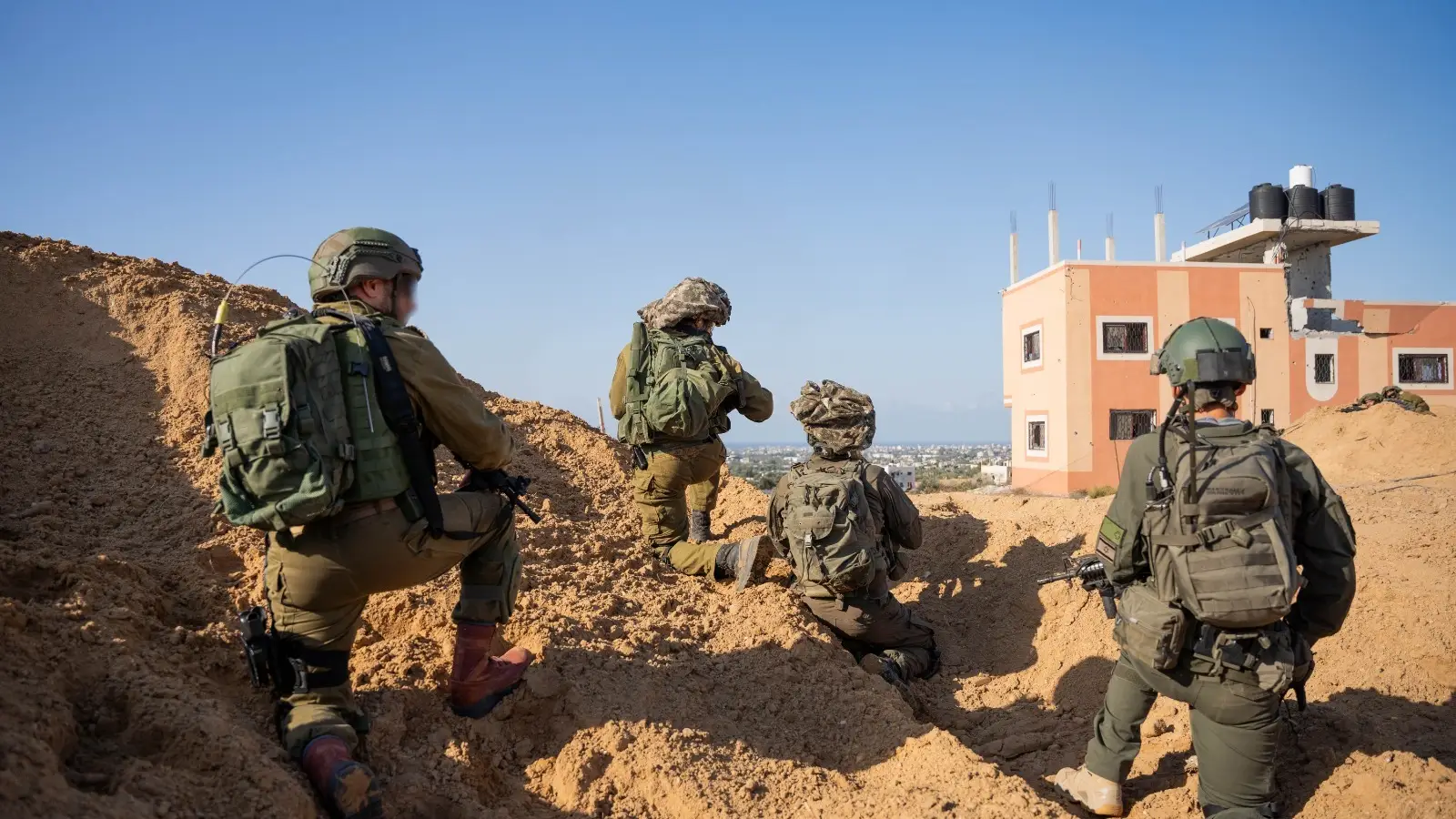Soldados israelíes durante una operación militar en la Franja de Gaza Soldados israelíes durante una operación militar en la Franja de Gaza