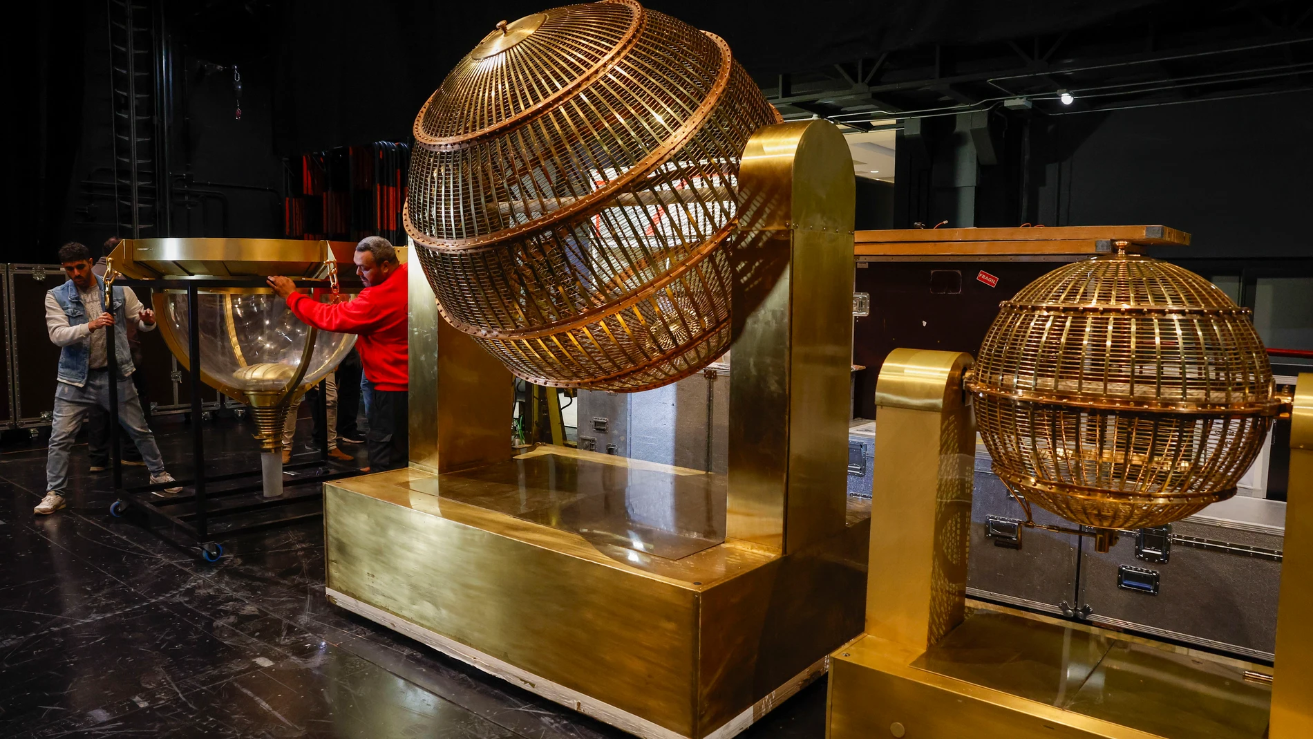 Bombos del Sorteo Extraordinario de Lotería de Navidad en el Teatro Real de Madrid Bombos del Sorteo Extraordinario de Lotería de Navidad en el Teatro Real de Madrid