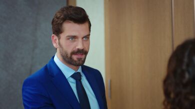 Şahika contrata a Kerim y Mert como nuevos financieros de la empresa: 