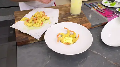 Karlos Arguiñano: gambas a la gabardina, "un aperitivo sencillo y rico" Karlos Arguiñano: gambas a la gabardina, "un aperitivo sencillo y rico"