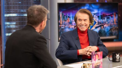 El truco de Raphael para mantener una voz ejemplar y que te salvará de un apuro