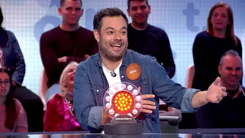 Edu Pidal sorprende con su faceta más rumbera: ¡el ‘novato’ se desata en Pasapalabra! Edu Pidal sorprende con su faceta más rumbera: ¡el ‘novato’ se desata en Pasapalabra!