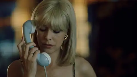 Bárbara Rey descubre un micrófono en el teléfono tras una conversación con Juan Carlos