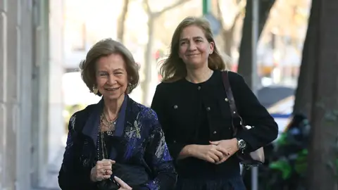 Doña Sofía y la infanta Cristina en el 60 cumpleaños de la infanta Elena Doña Sofía y la infanta Cristina en el 60 cumpleaños de la infanta Elena