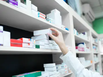 Medicamentos en una farmacia Medicamentos en una farmacia