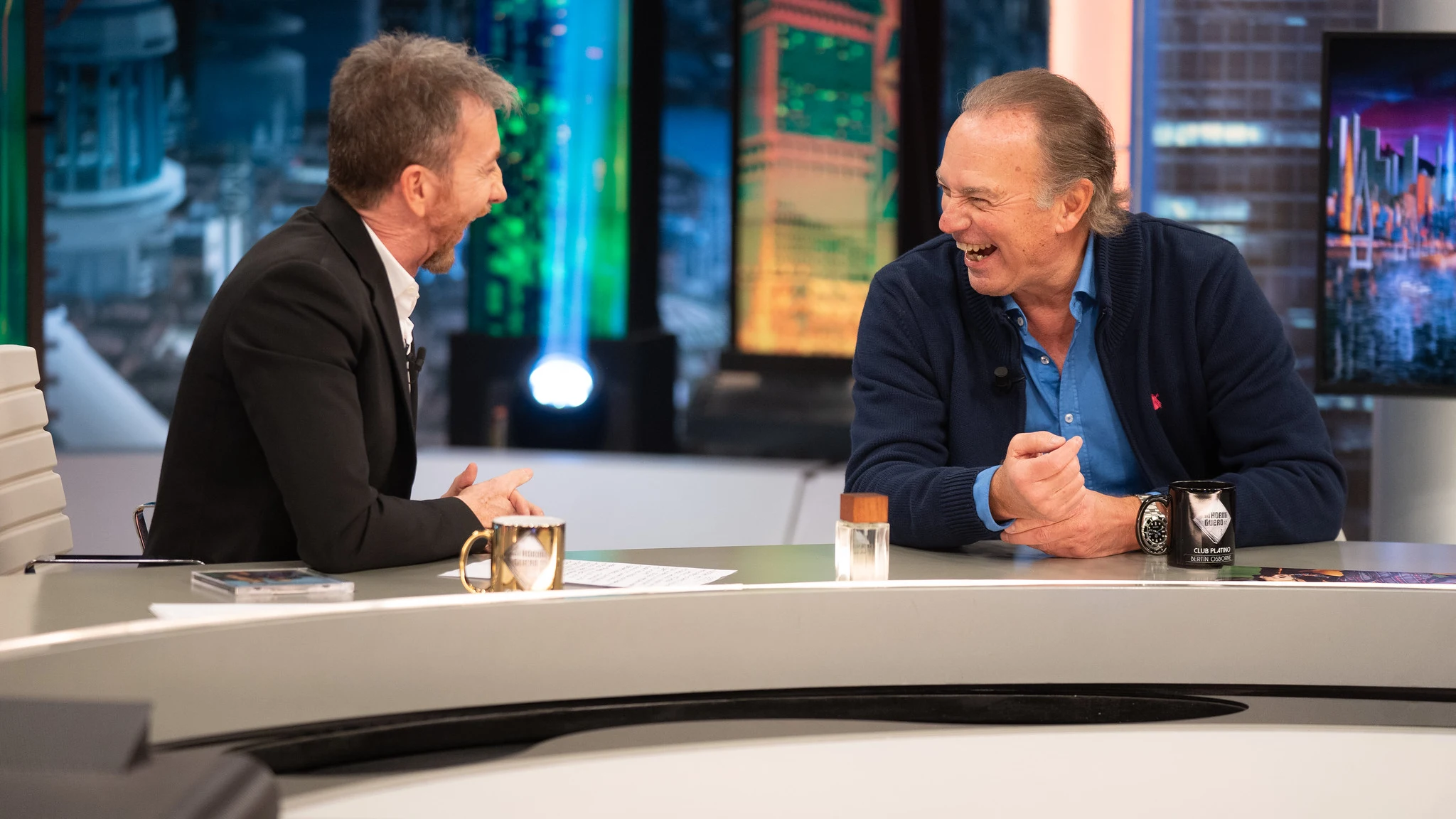 "¡Vaya documento!": Bertín Osborne muestra una foto con Pablo Motos de hace 42 años