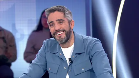 El beso de Álex Adróver… ¡al mago Yunke!: “Es la primera vez que me besa un hombre” https:www.antena3.com/programas/pasapalabra/mejores-momentos/beso-alex-adrover-mago-yunke-primera-vez-que-besa-hombre_20231219658142c8f03b8e0001f6e785.html El beso de Álex Adróver… ¡al mago Yunke!: “Es la primera vez que me besa un hombre” https:www.antena3.com/programas/pasapalabra/mejores-momentos/beso-alex-adrover-mago-yunke-primera-vez-que-besa-hombre_20231219658142c8f03b8e0001f6e785.html