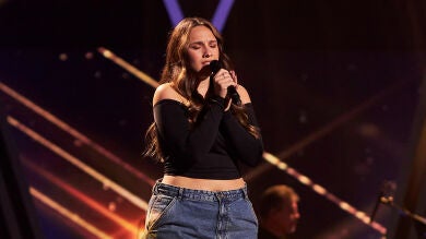 Una voz que emociona: Auba Murillo toca el corazón con Aunque tú no lo sepas 