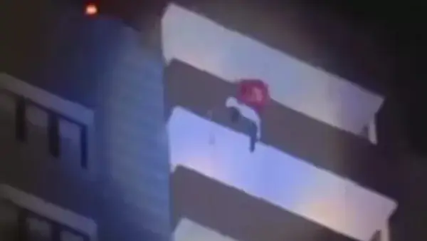 Imagen del hombre disfrazado de Pap&aacute; Noel
