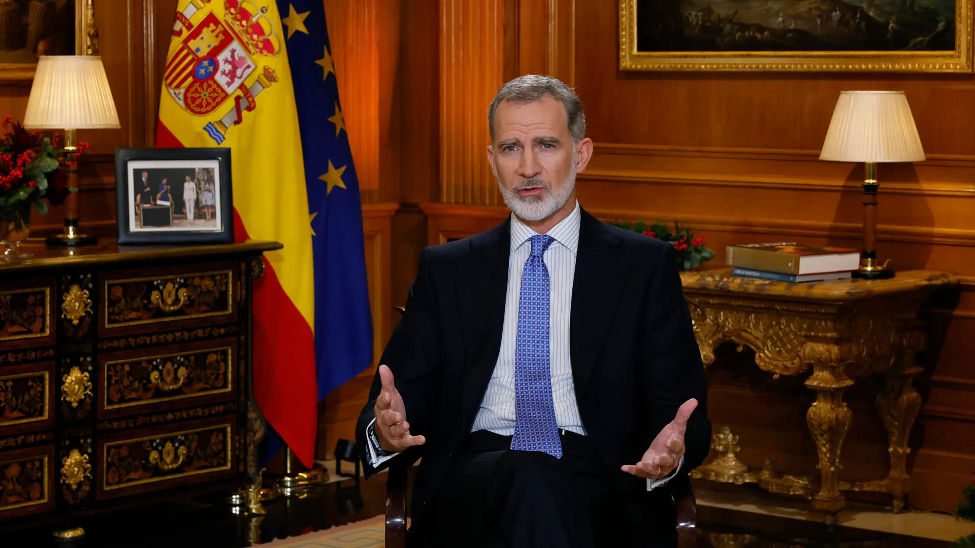 El rey Felipe VI en el mensaje de Navidad El rey Felipe VI en el mensaje de Navidad