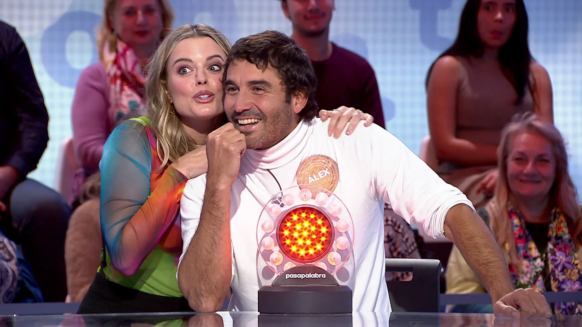 Roberto Leal riñe a Adriana Torrebejano por saltarse las normas: “Moisés, agárrala” Roberto Leal riñe a Adriana Torrebejano por saltarse las normas: “Moisés, agárrala”
