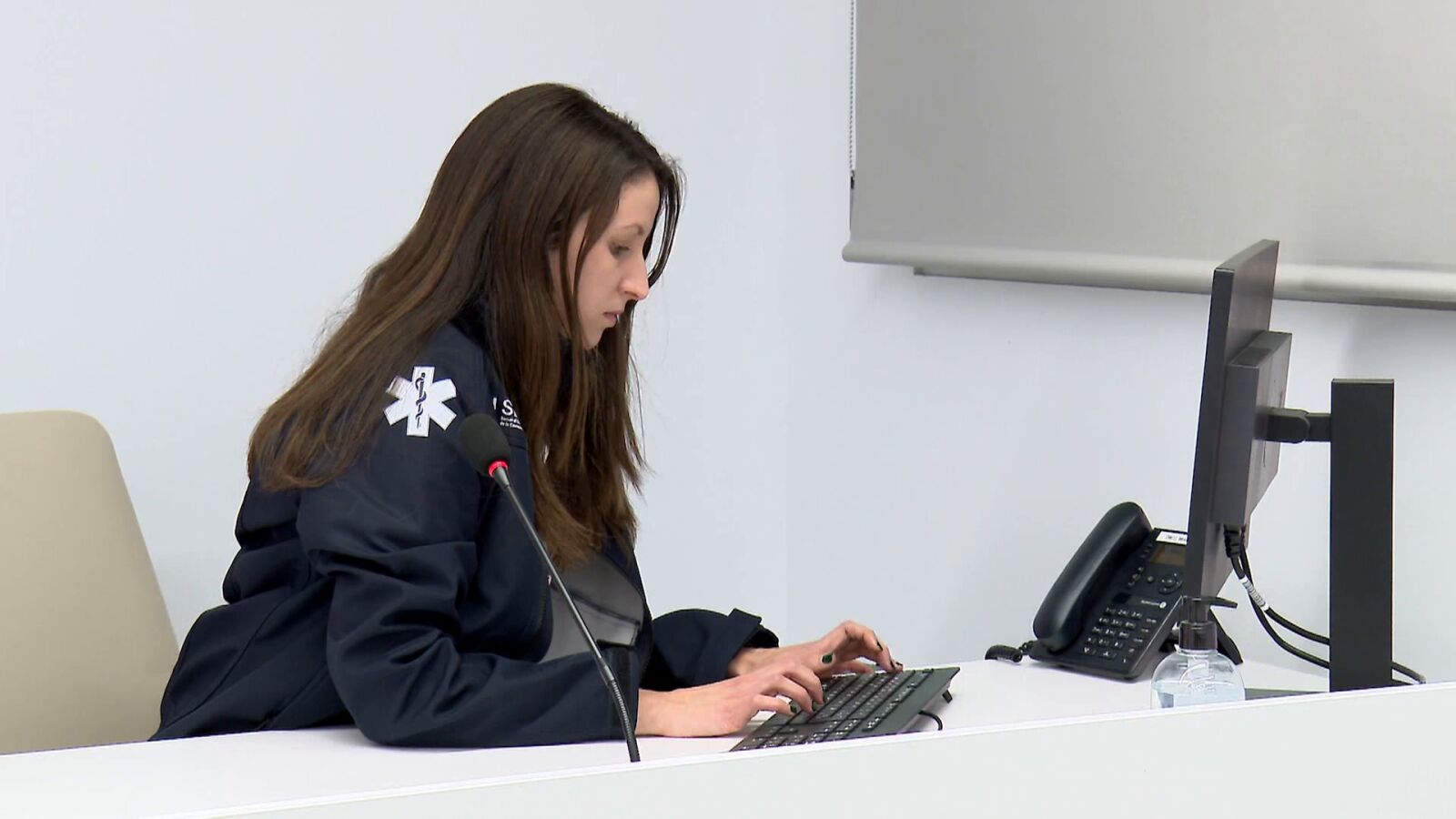 Salvan la vida de un bebé de dos meses gracias a las instrucciones telefónicas de una enfermera en Orihuela