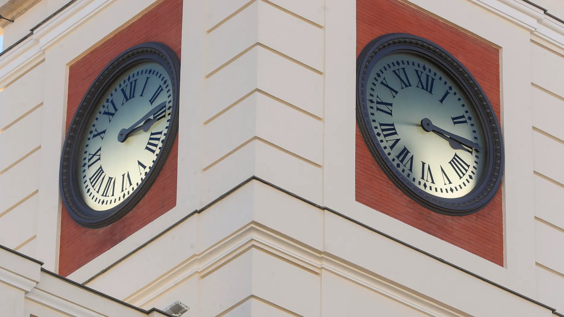 Imagen del reloj de la Puerta del Sol