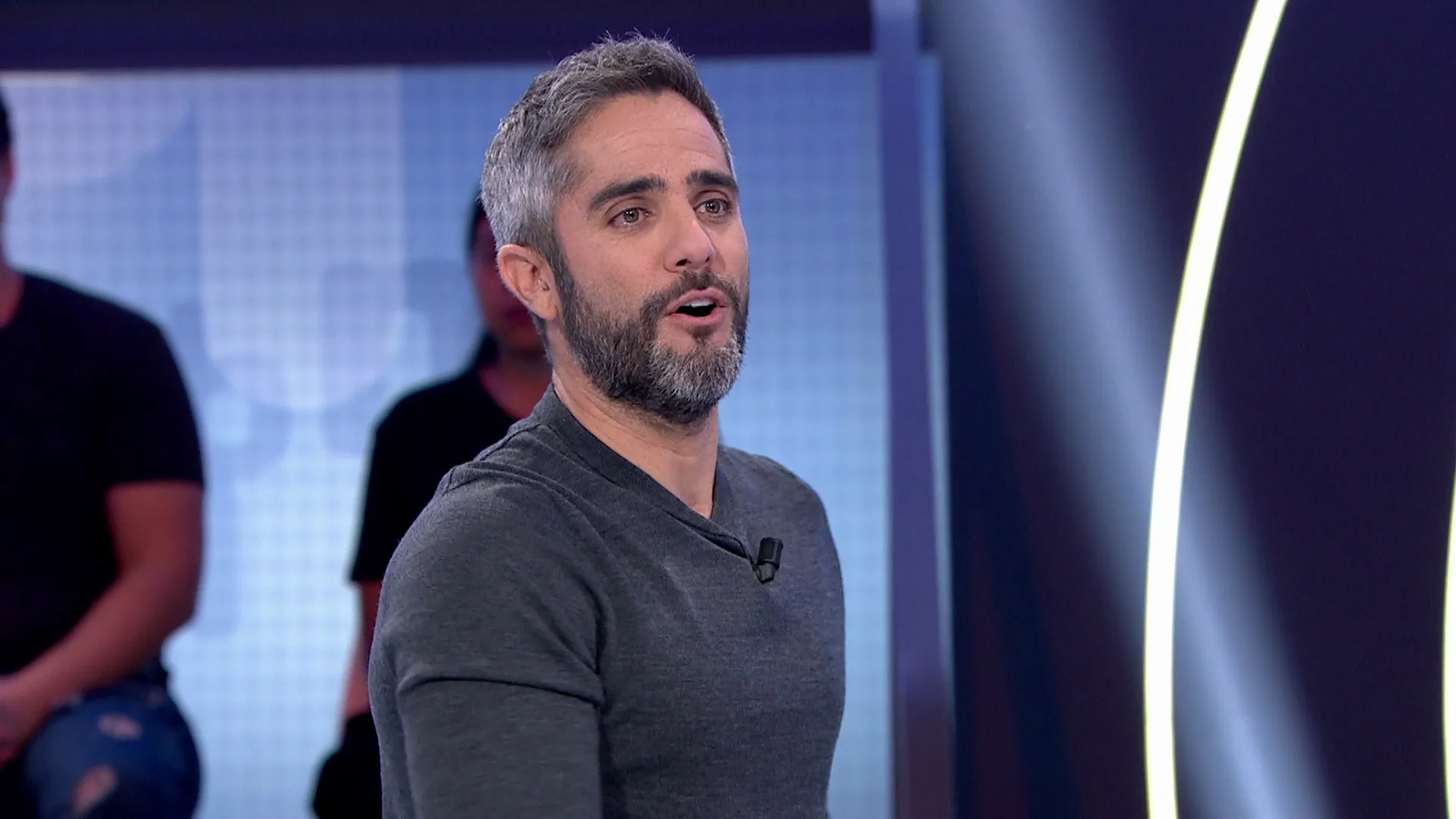 “No os calentéis”: Roberto Leal aplaca el pique entre los dos equipos de Pasapalabra “No os calentéis”: Roberto Leal aplaca el pique entre los dos equipos de Pasapalabra