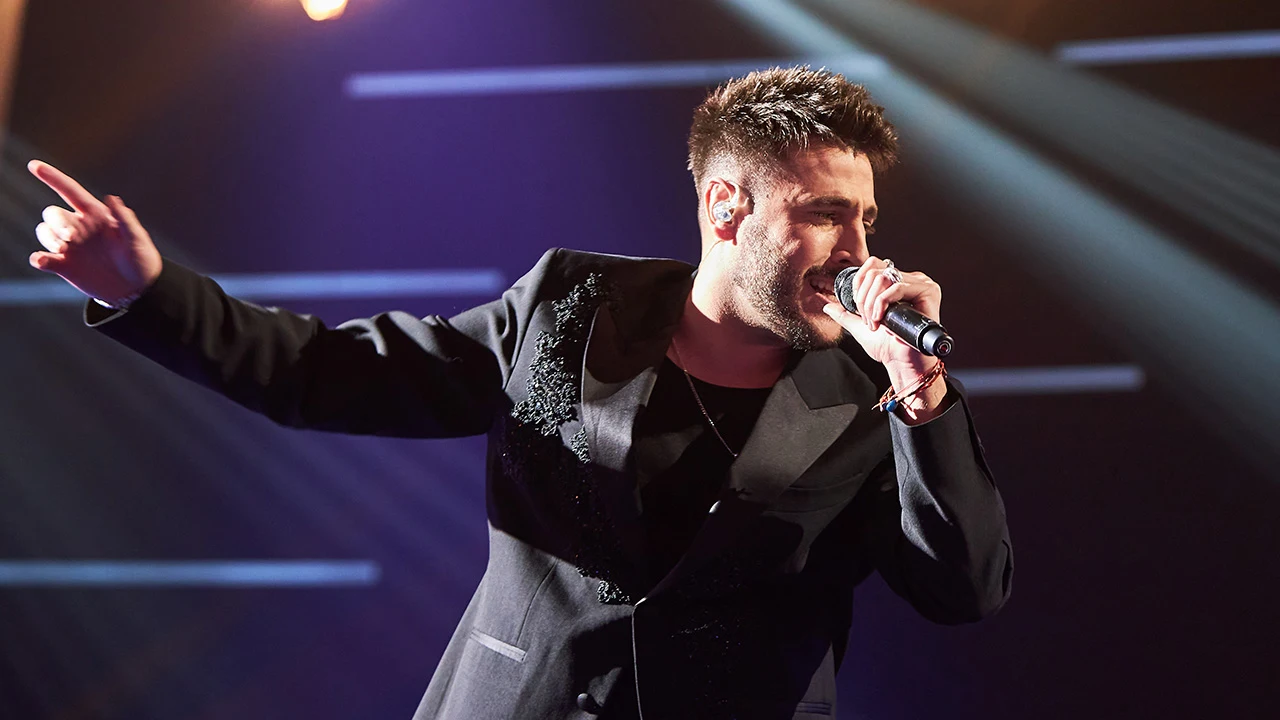 Antonio José pone el ritmo a la Gran Final de La Voz All Stars con La noche perfecta Antonio José pone el ritmo a la Gran Final de La Voz All Stars con La noche perfecta