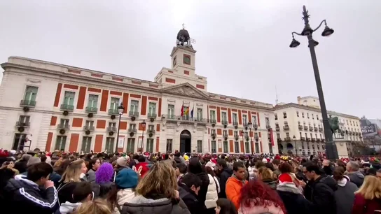 Imagen de la Puerta del Sol ensayando las campanadas Imagen de la Puerta del Sol ensayando las campanadas