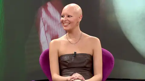 Jihanne Benassar, una inspiración para las jóvenes con alopecia: "Parece un miedo bastante grande pero no es nada"