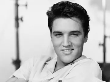 Elvis vuelve a los escenarios este 2024 en forma de holograma Elvis vuelve a los escenarios este 2024 en forma de holograma