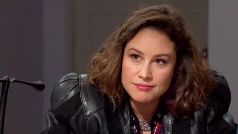 Victoria advierte a Román sobre su madre: “Has caído en la trampa” Victoria advierte a Román sobre su madre: “Has caído en la trampa”