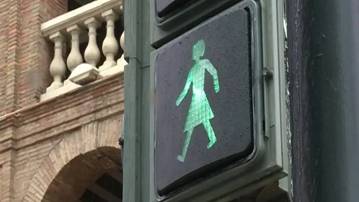 Sem&aacute;foro paritario en Valencia