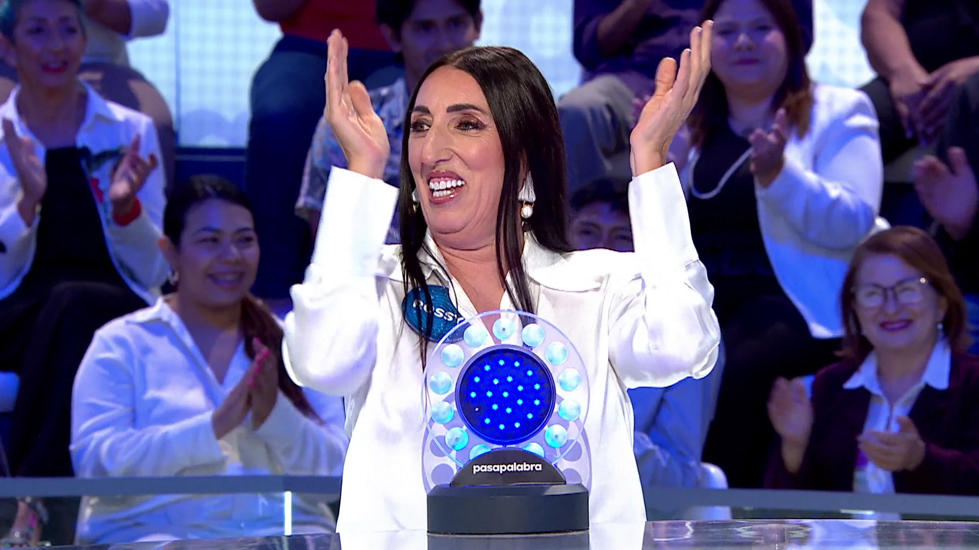 El loco baile de Rossy de Palma con Mr. Saxobeat El loco baile de Rossy de Palma con Mr. Saxobeat