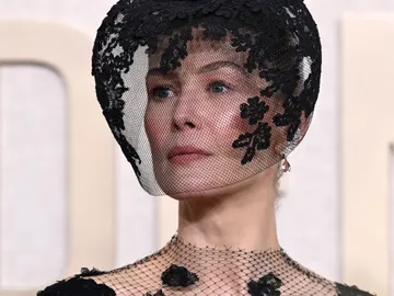 Rosamund Pike, en los Globos de Oro 2024 Rosamund Pike, en los Globos de Oro 2024