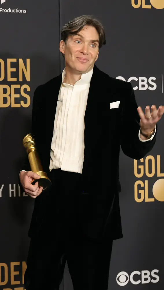 Cillian Murphy tras llevarse el Globo de Oro a Mejor Actor de Drama por Oppenheimer
