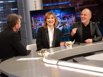 Javier Gutiérrez recuerda cómo conoció a Nathalie Poza: "La profesión nos ha llevado a encontrarnos muchísimas veces" Javier Gutiérrez recuerda cómo conoció a Nathalie Poza: "La profesión nos ha llevado a encontrarnos muchísimas veces"