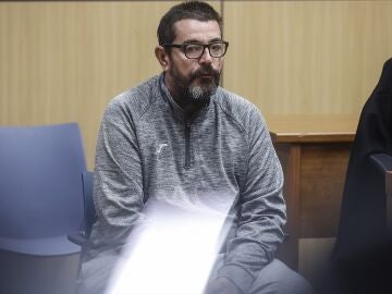 El padre acusado de matar a su hijo de once años en Sueca