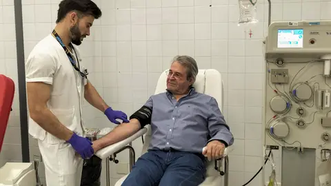 Un español llega las 500 donaciones de sangre Un español llega las 500 donaciones de sangre
