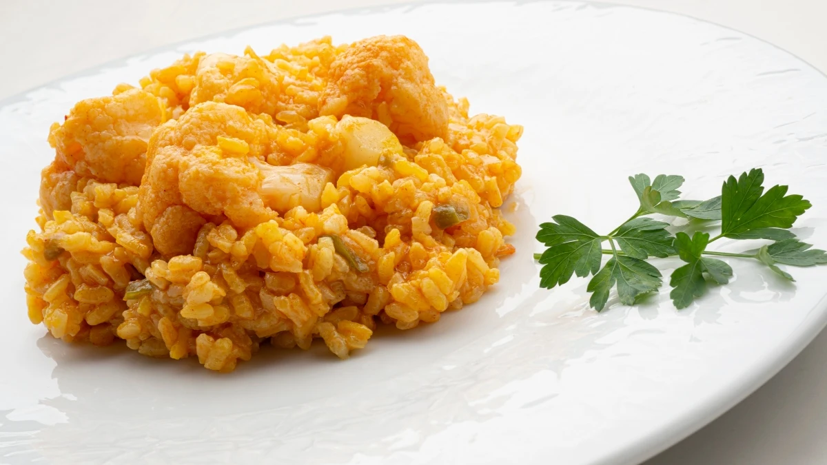 Receta de arroz con coliflor y bacalao, de Arguiñano: "Seguirme la pista porque os va a encantar" Receta de arroz con coliflor y bacalao, de Arguiñano: "Seguirme la pista porque os va a encantar"