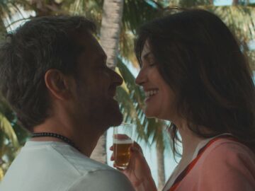 "Soy muy generoso, no puedo amar solo a una", Serial lover, muy pronto estreno en Antena 3