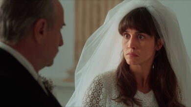 Un giro inesperado sorprende a María en su boda: “Es un matrimonio por poderes” 