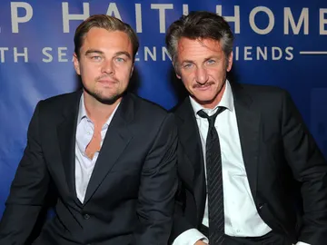 Leonardo DiCaprio y Sean Penn Leonardo DiCaprio y Sean Penn