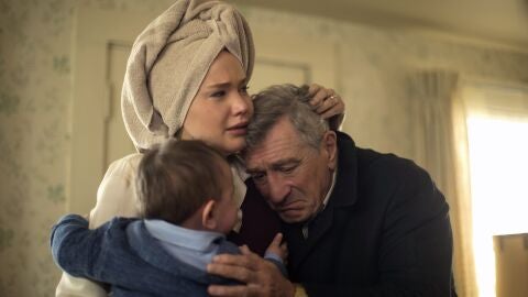 Jennifer Lawrence y Robert De Niro en Joy