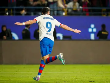 Robert Lewandowski celebra su gol ante Osasuna Robert Lewandowski celebra su gol ante Osasuna