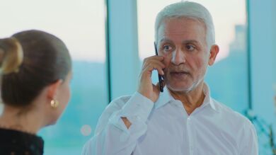Yildiz convence a Halit para hacerle una encerrona a Kaya… ¿conseguirán que se reconcilie con su mujer?